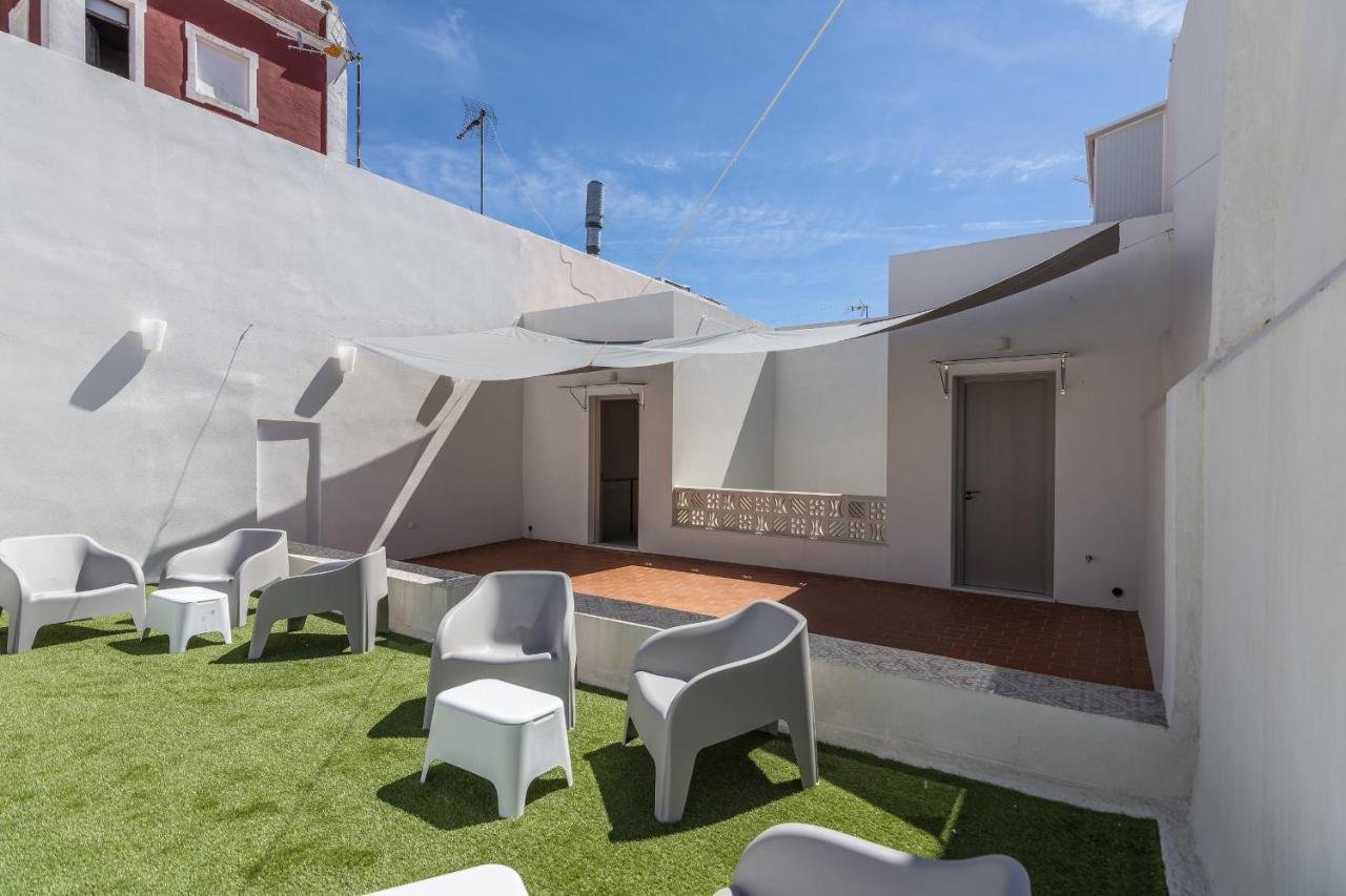 Trajano Premium Estudios By H Ayamonte Bagian luar foto