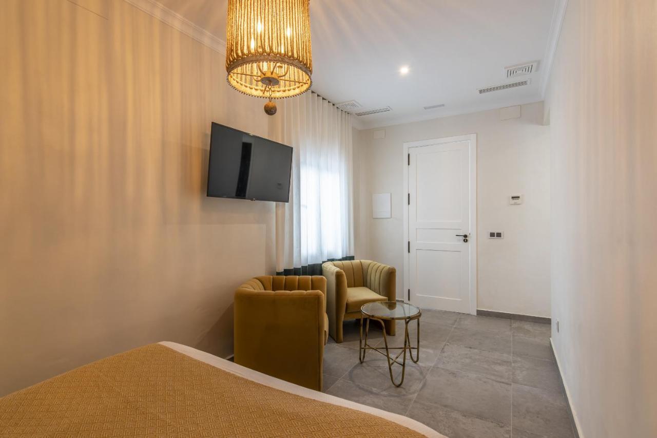 Trajano Premium Estudios By H Ayamonte Bagian luar foto